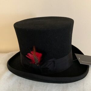 Ferrecci Felt Black Top Hat Red Feather Sz L NEW Unisex